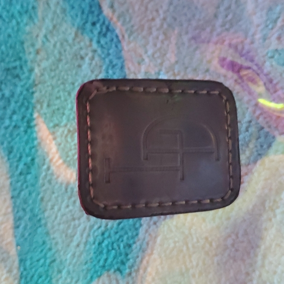 LD Iridescent Vinyl Fanny Pack New - Picture 5 of 5